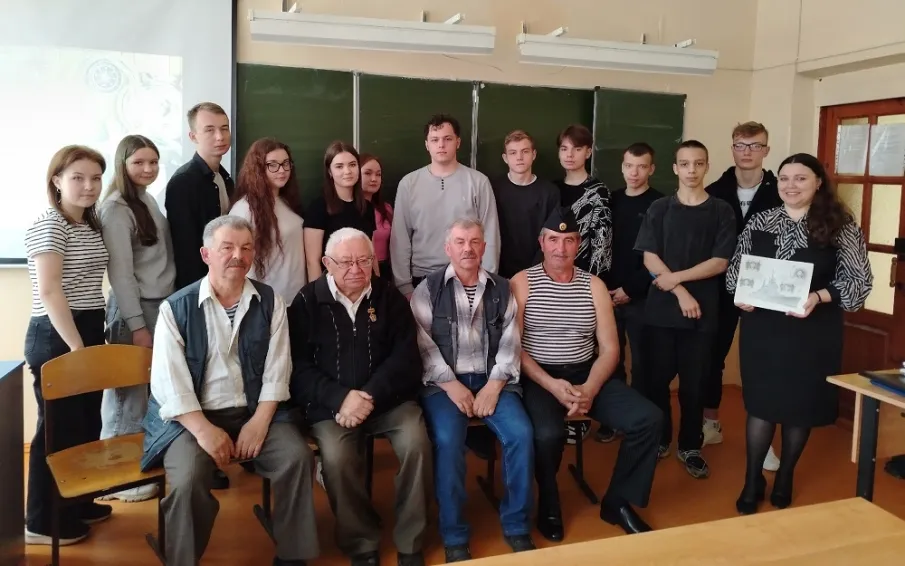 Студентов колледжа пригласили на вечер – встречу «О тех, кто служил на флоте»